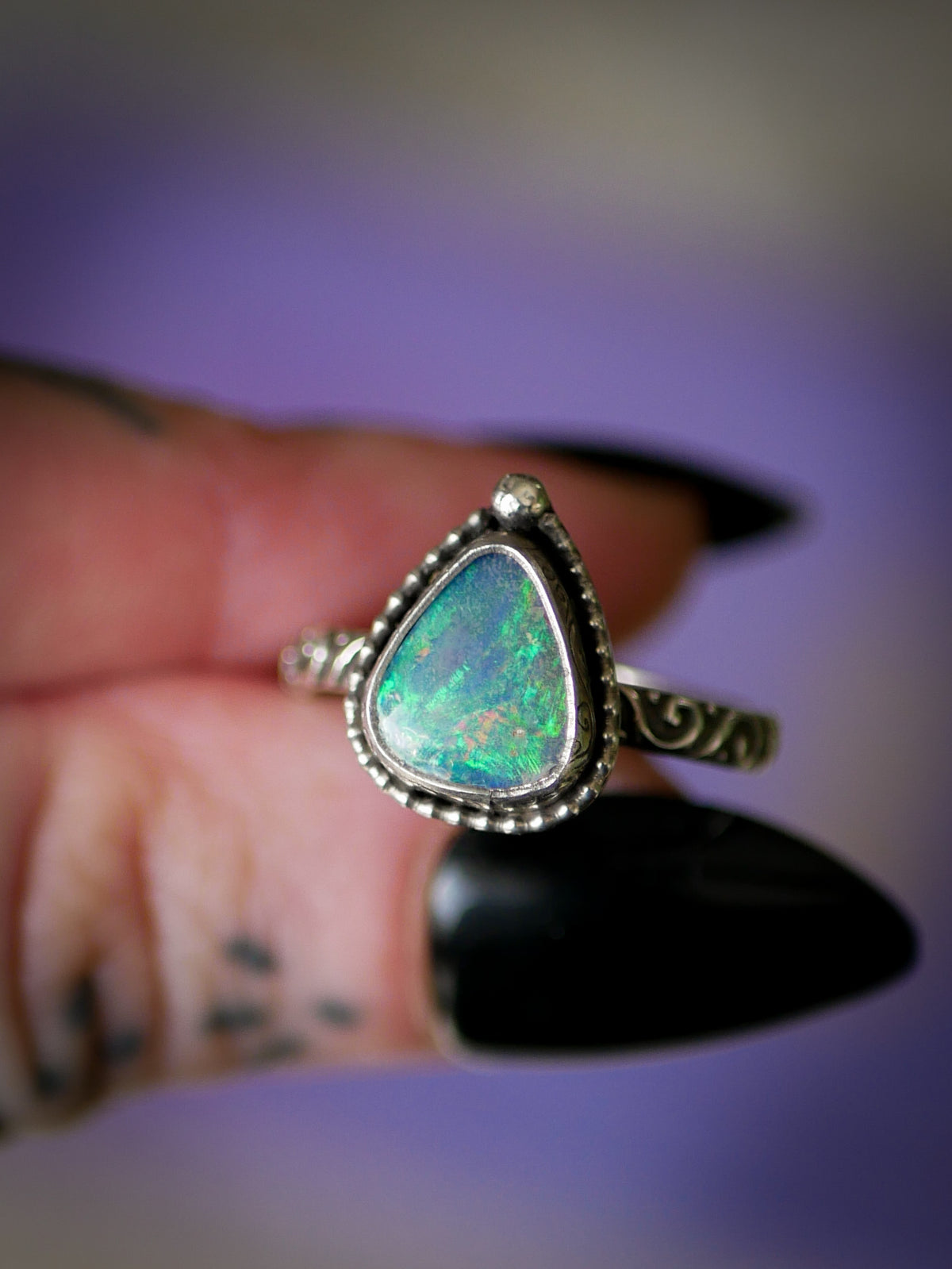 Le Trésor du Leprechaun - Bague en doublet d'opale Welo hydrophane et argent