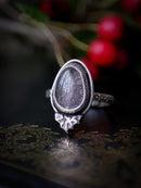 The Spirit of the Vaults - Bague en quartz chamane et argent, chauve-souris forgée