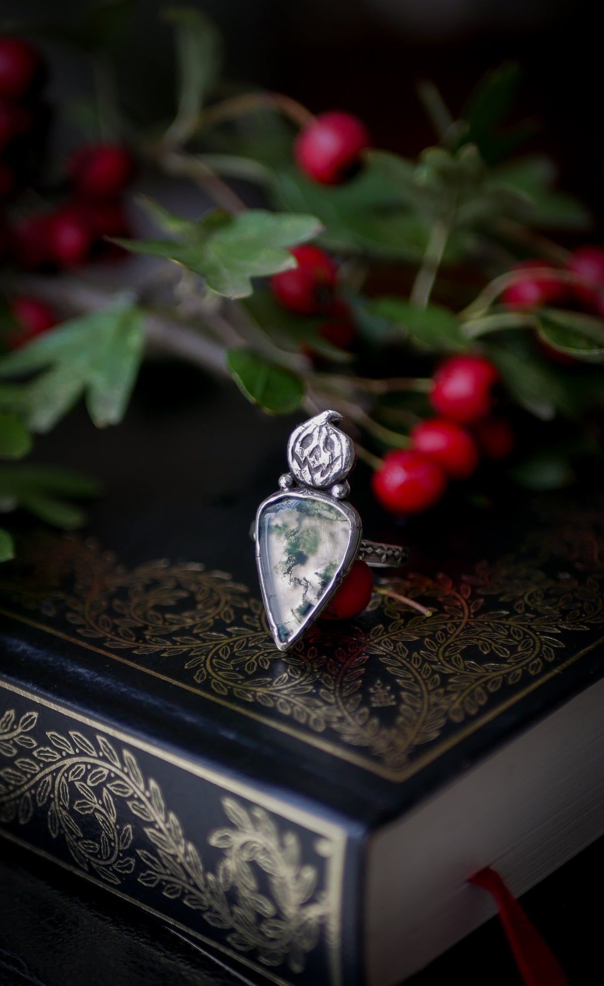 Jack O'Lantern - Bague en agate mousse et argent, citrouille forgée