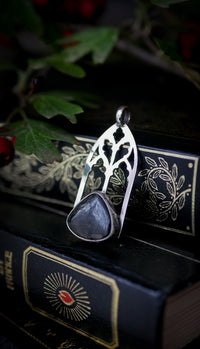 Le Coven - Collier gothique en nuumite et argent