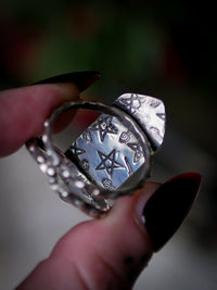 La Bean Nighe - Bague en aventurine verte facettée et argent