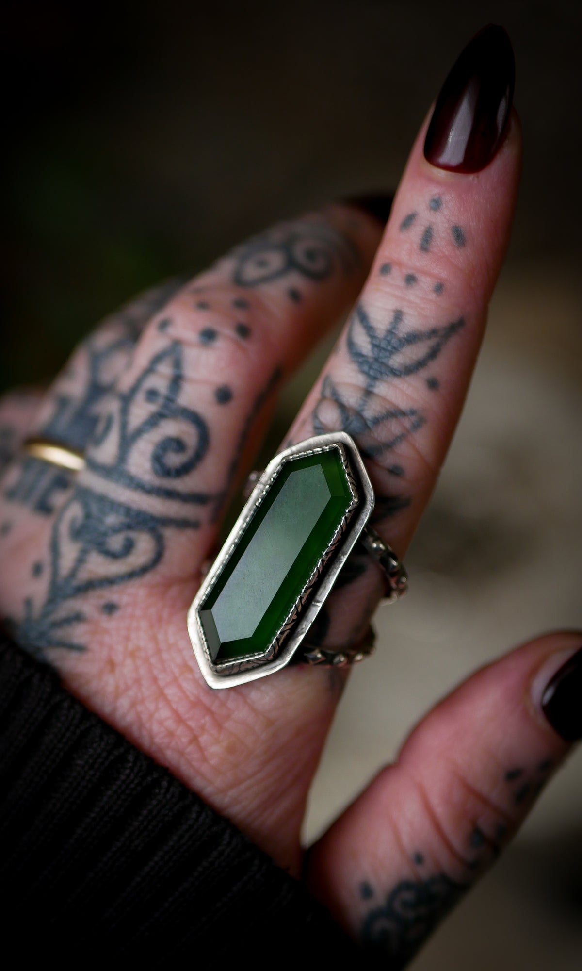 La Bean Nighe - Bague en aventurine verte facettée et argent