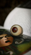 L'Œil de la Providence - Bague en argent et prothèse oculaire vintage