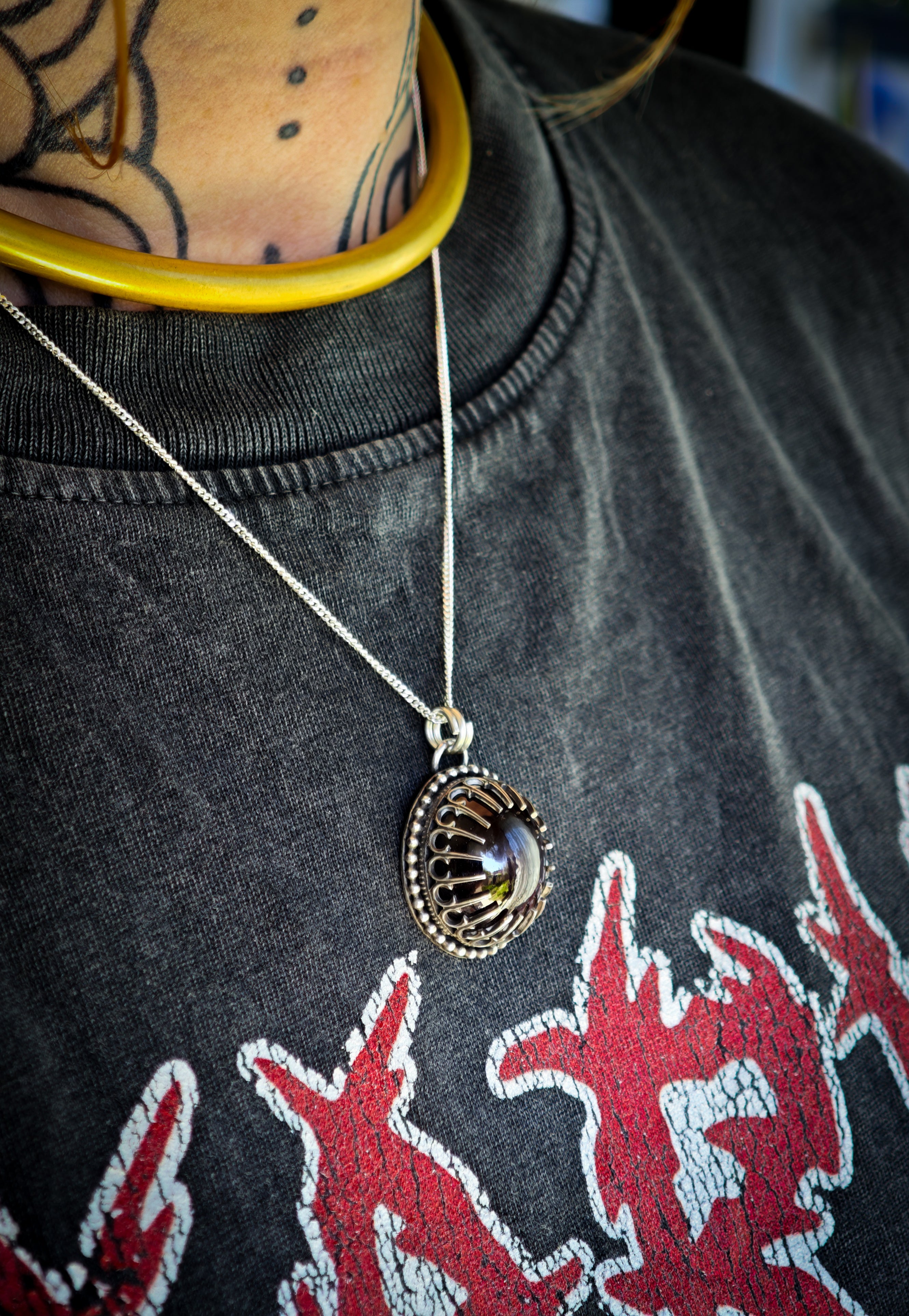 L'Esprit Victorien - Collier en argent et grenat hessonite étoilé