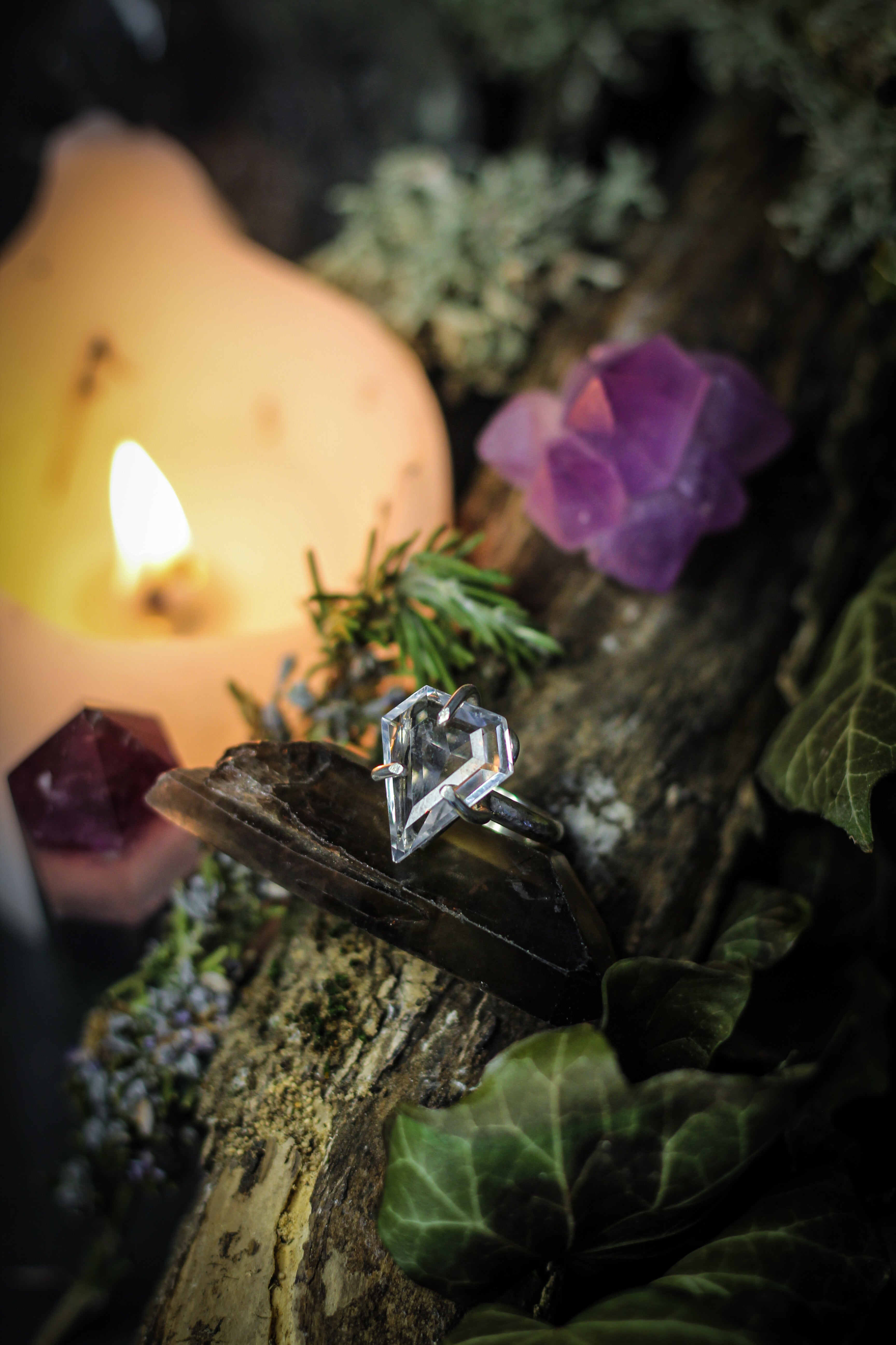 [Réservé] Déesse de Lumière - Bague solitaire en quartz clair (cristal de roche) et argent